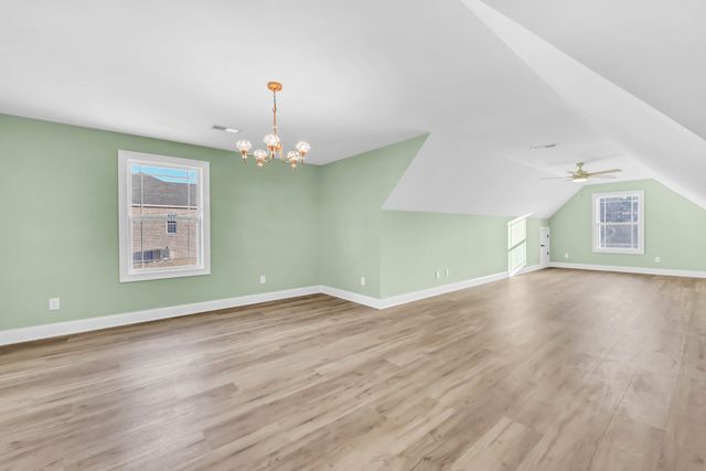 1551 Buck Ridge Ct, Cunningham, TN 37052