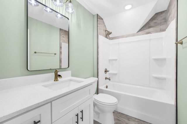 1551 Buck Ridge Ct, Cunningham, TN 37052