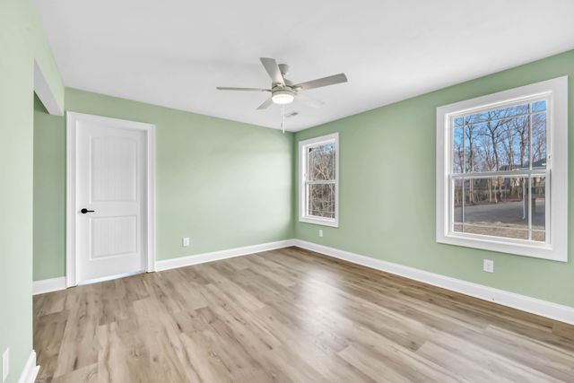 1551 Buck Ridge Ct, Cunningham, TN 37052