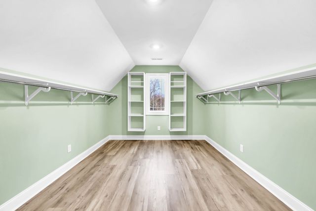 1551 Buck Ridge Ct, Cunningham, TN 37052