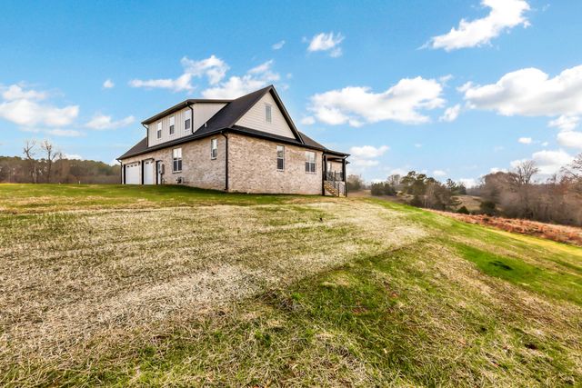 1551 Buck Ridge Ct, Cunningham, TN 37052