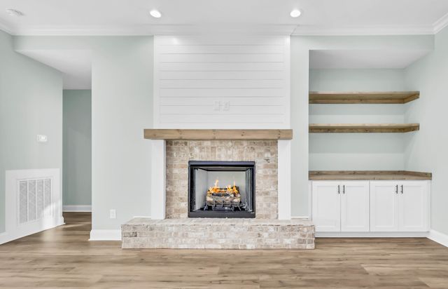 1551 Buck Ridge Ct, Cunningham, TN 37052