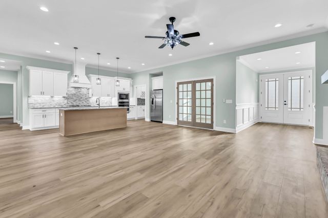 1551 Buck Ridge Ct, Cunningham, TN 37052