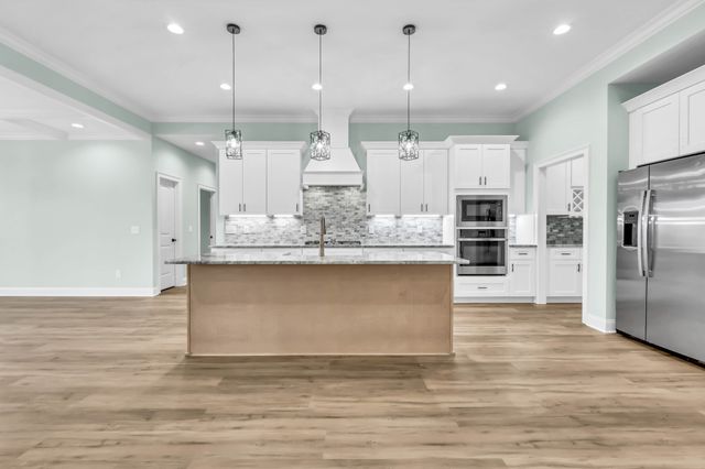 1551 Buck Ridge Ct, Cunningham, TN 37052