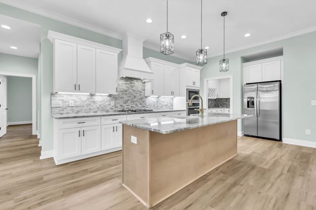 1551 Buck Ridge Ct, Cunningham, TN 37052