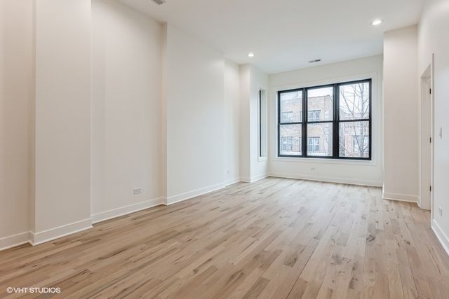 1053 N Damen Avenue, Chicago, IL 60622