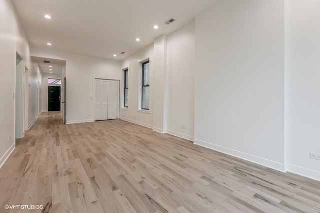 1053 N Damen Avenue, Chicago, IL 60622