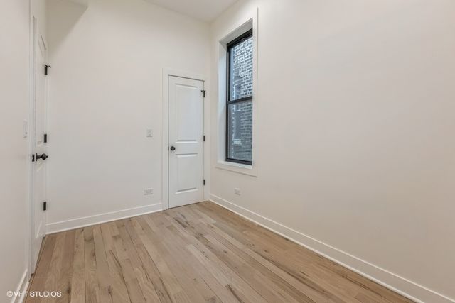 1053 N Damen Avenue, Chicago, IL 60622