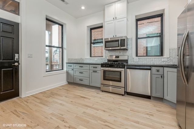 1053 N Damen Avenue, Chicago, IL 60622