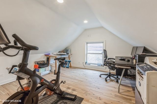 1053 N Damen Avenue, Chicago, IL 60622