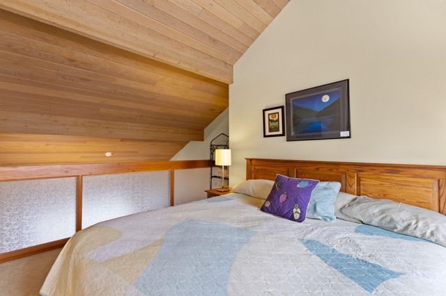 18575 SW Century Drive 2033-2034, Bend, OR 97702