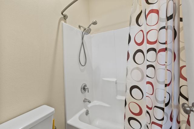 18575 SW Century Drive 2033-2034, Bend, OR 97702