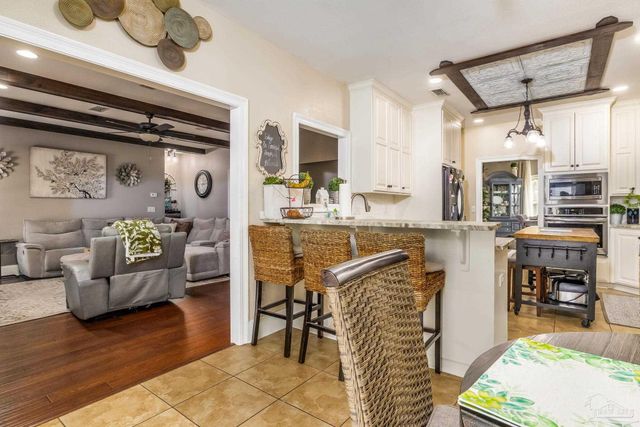 6456 Pansy Dr, Milton, FL 32570