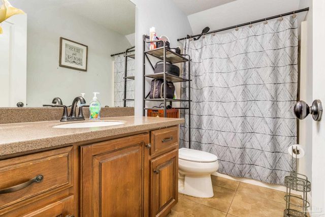 6456 Pansy Dr, Milton, FL 32570