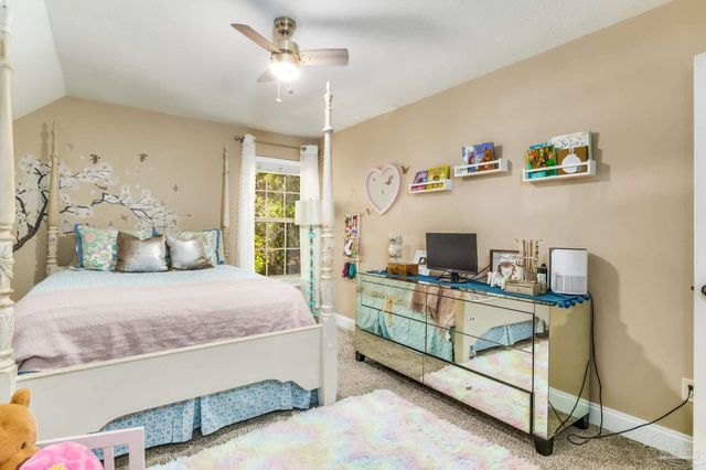 6456 Pansy Dr, Milton, FL 32570