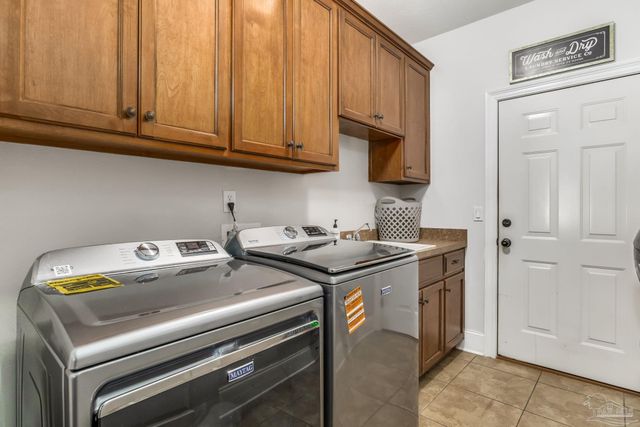 6456 Pansy Dr, Milton, FL 32570