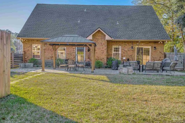 6456 Pansy Dr, Milton, FL 32570