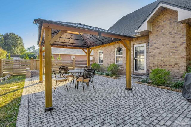 6456 Pansy Dr, Milton, FL 32570