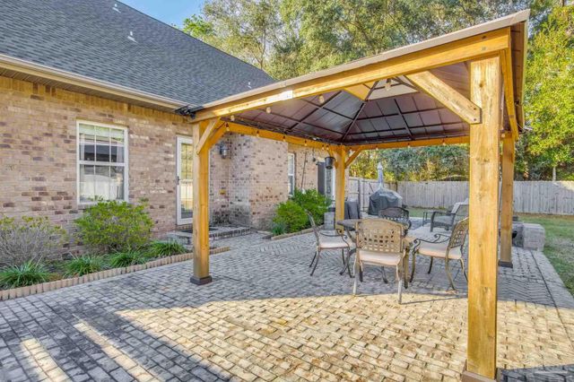 6456 Pansy Dr, Milton, FL 32570