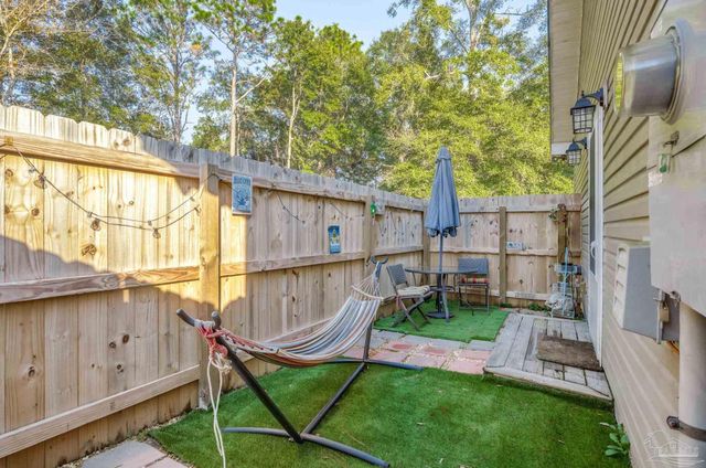 6456 Pansy Dr, Milton, FL 32570