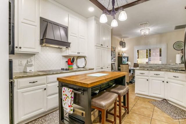 6456 Pansy Dr, Milton, FL 32570