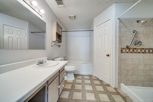 7443 LONGING TRL, San Antonio, TX 78244
