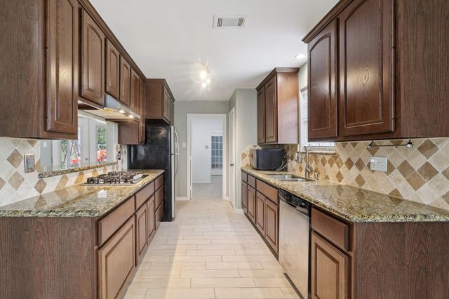 3919 Galway Lane, Houston, TX 77080