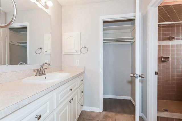 1303 SANDALWOOD DRIVE, Plant City, FL 33563