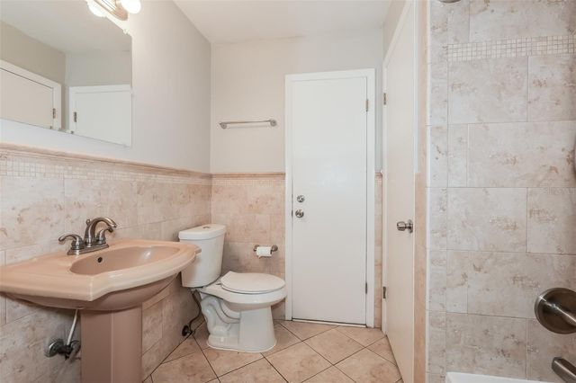 1303 SANDALWOOD DRIVE, Plant City, FL 33563