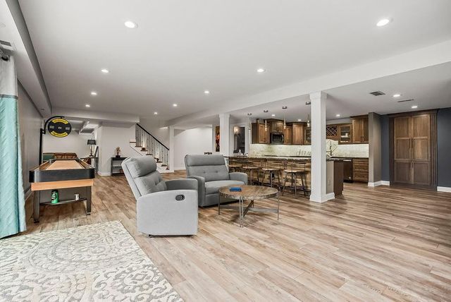 20810 W 94th Street, Lenexa, KS 66220