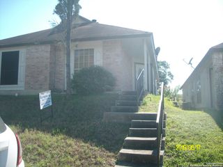8451 Cranberry Hl Unit 2, San Antonio, TX 78254