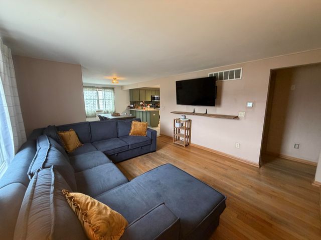 17710 Holtz Road, Lowell, IN 46356