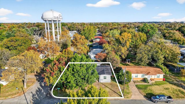 409 W Burton Street, Sherman, TX 75092