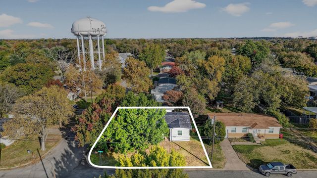 409 W Burton Street, Sherman, TX 75092