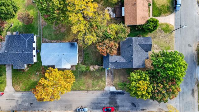 409 W Burton Street, Sherman, TX 75092