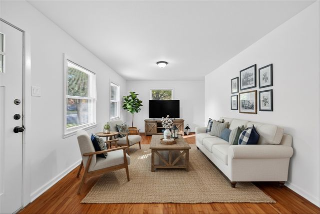 409 W Burton Street, Sherman, TX 75092