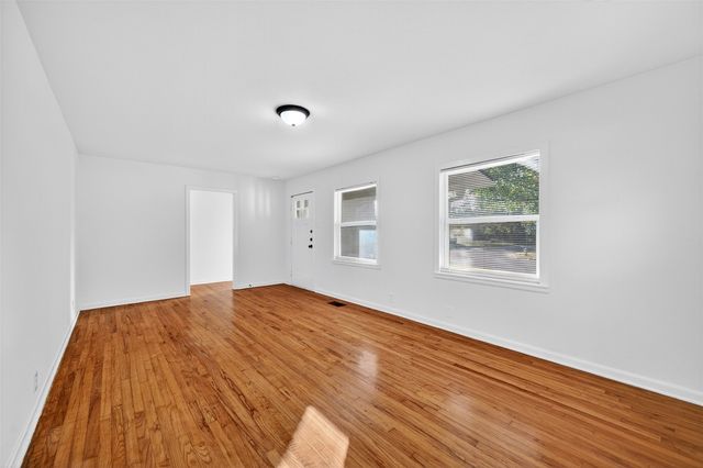 409 W Burton Street, Sherman, TX 75092