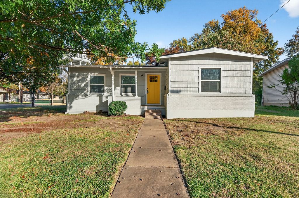 409 W Burton Street, Sherman, TX 75092