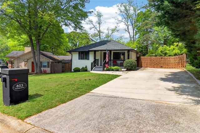 823 Frances Drive, Smyrna, GA 30080
