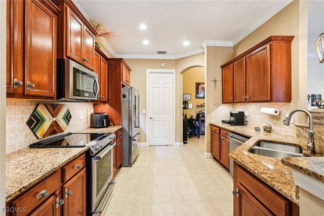 11179 Laughton CIR, Fort Myers, FL 33913