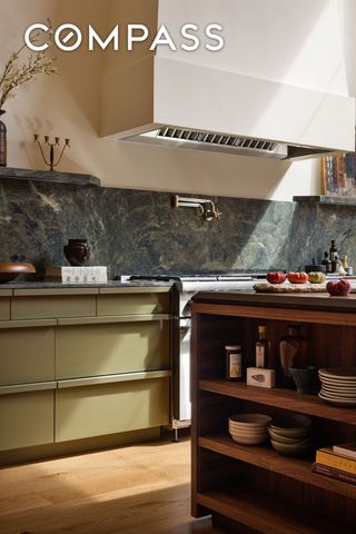 487 Henry Street, New York City, NY 11231