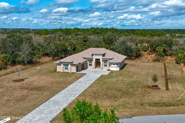 332 Pinto Lane, Palm Bay, FL 32909