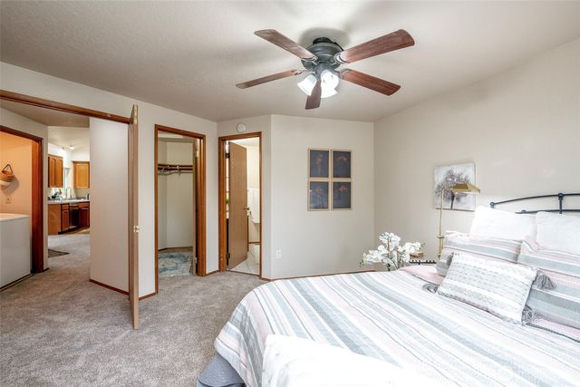 345 White River Drive, Pacific, WA 98047