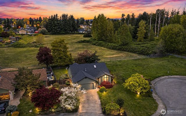 345 White River Drive, Pacific, WA 98047