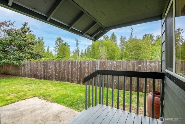 345 White River Drive, Pacific, WA 98047