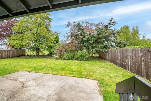 345 White River Drive, Pacific, WA 98047