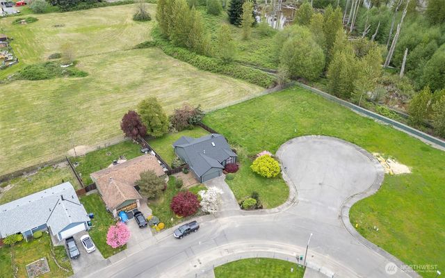 345 White River Drive, Pacific, WA 98047