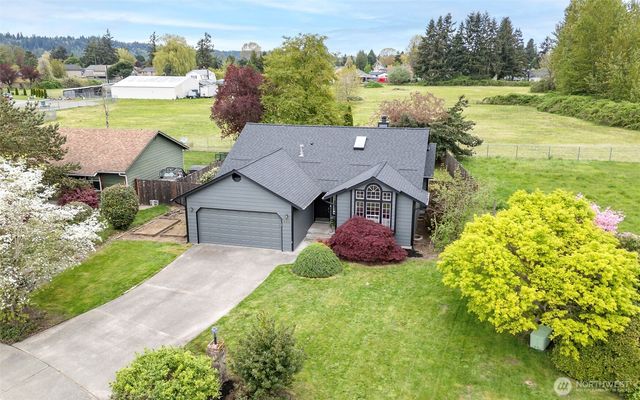 345 White River Drive, Pacific, WA 98047