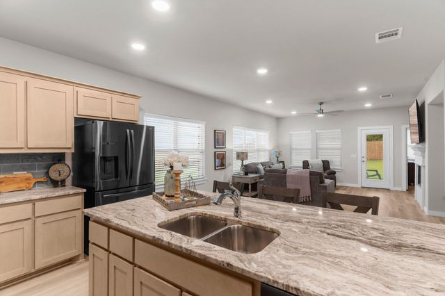 300 Heritage Grove Road, Blue Ridge, TX 75424