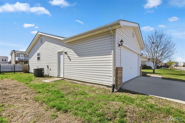 433 Audry Drive, Dupo, IL 62239
